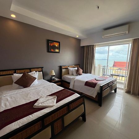 Aristocrat Residence & Hotel Preăh Sihanŭk Zewnętrze zdjęcie