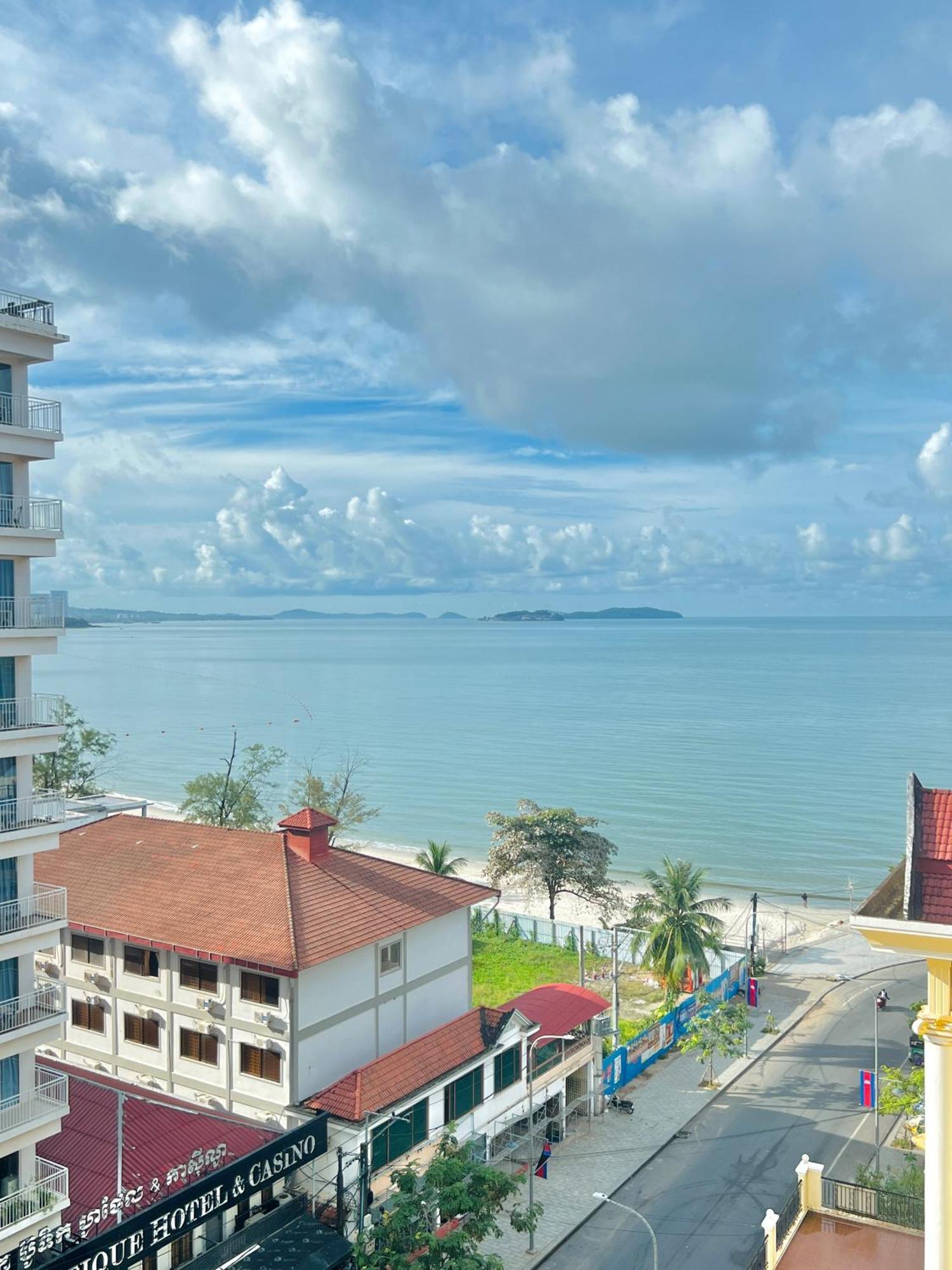 Aristocrat Residence & Hotel Preăh Sihanŭk Zewnętrze zdjęcie