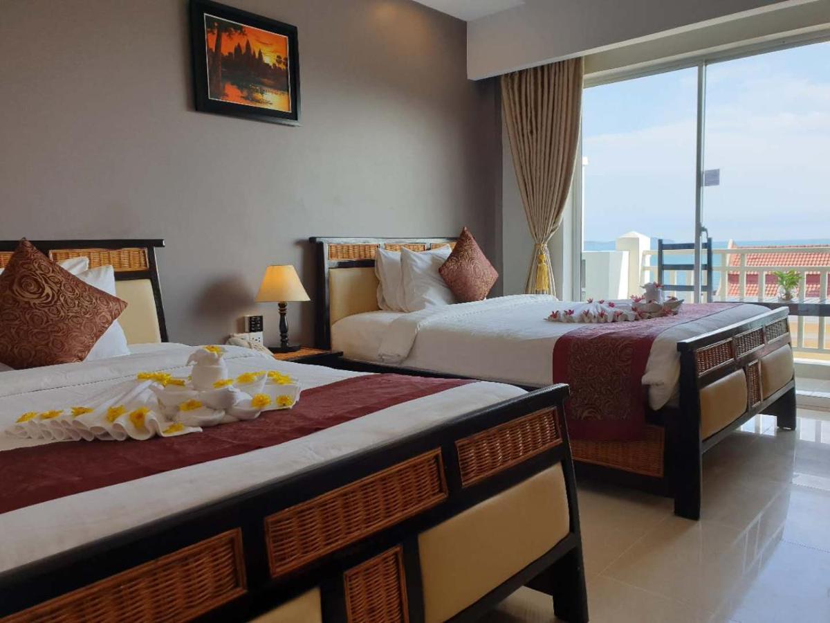 Aristocrat Residence & Hotel Preăh Sihanŭk Zewnętrze zdjęcie