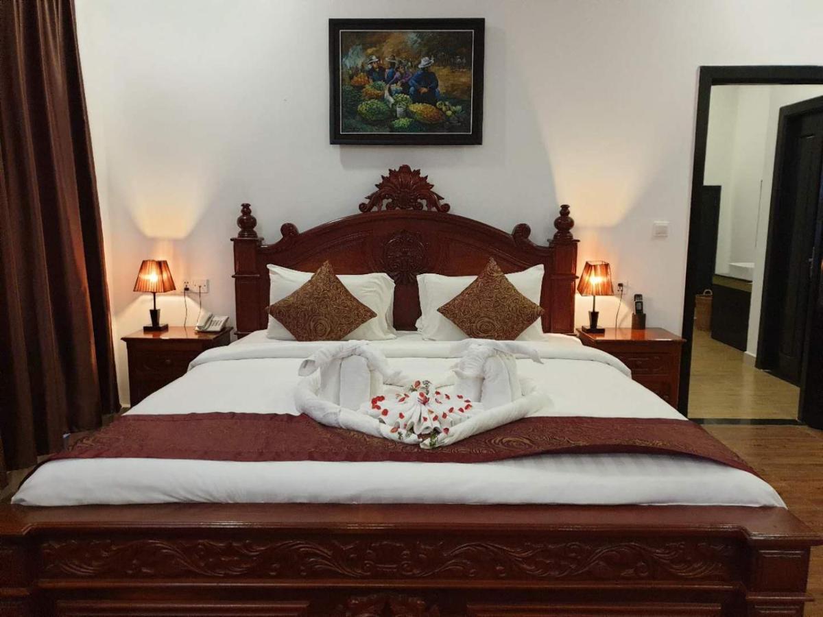 Aristocrat Residence & Hotel Preăh Sihanŭk Zewnętrze zdjęcie